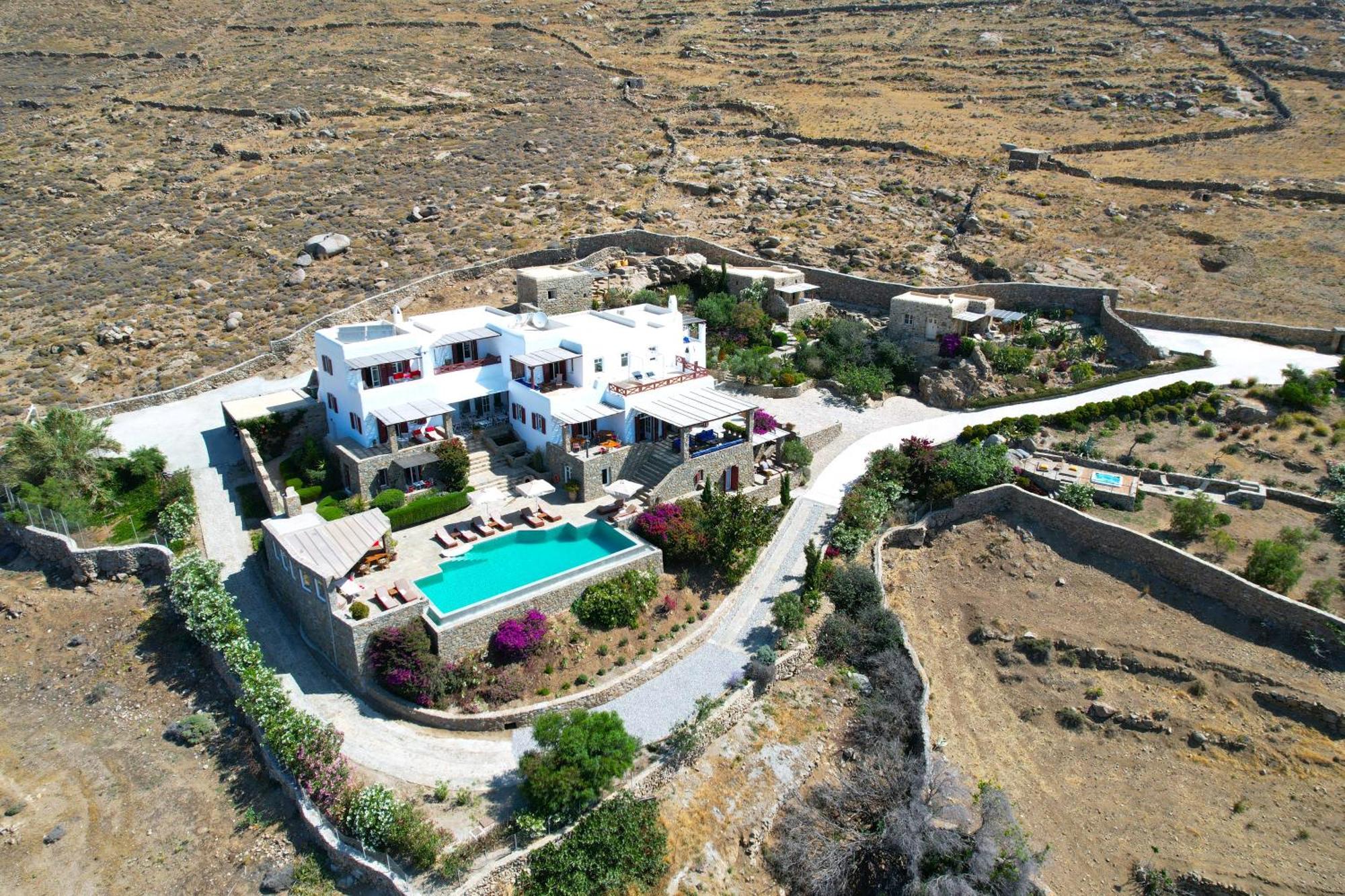 Villa Nautilia - Luxury Suites And Cottages 칼라파티스 외부 사진